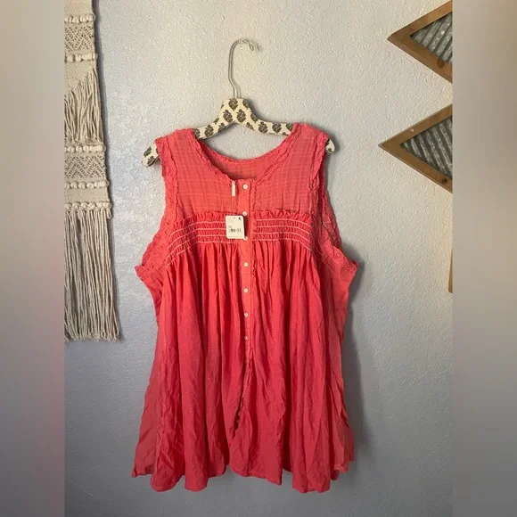 Free People Sea Breeze Tunic Top Blouse in Electropop Pink - Picture 4 of 6